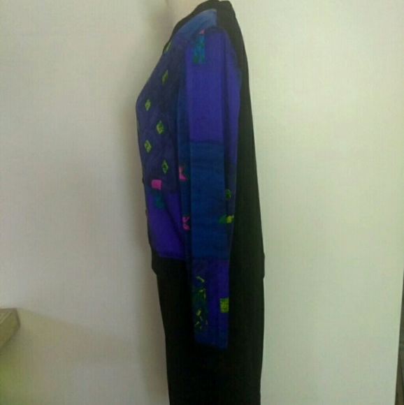 2 piece St. John Collection silk & wool knit suit - Picture 5 of 8